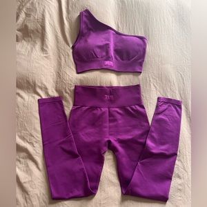 Bo and Tee size small 2 piece